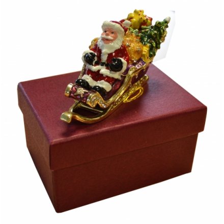 A new range of adorable festive trinket boxes to collect. Click view for more information on this fabulous new range