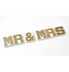 Gold and white Mr and Mrs block sign. A perfect statement item for wedding decoration and in the home. 