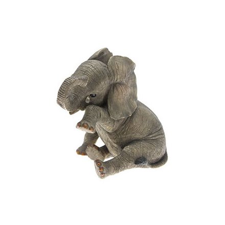 Stunning Elephant figurine with intricate detail from Leonardo