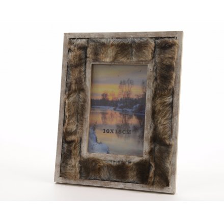 Wooden Fur Frame, 10 x 15cm