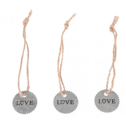 Rustic style Love tags each hung with a jute string. Ideal for many different uses.