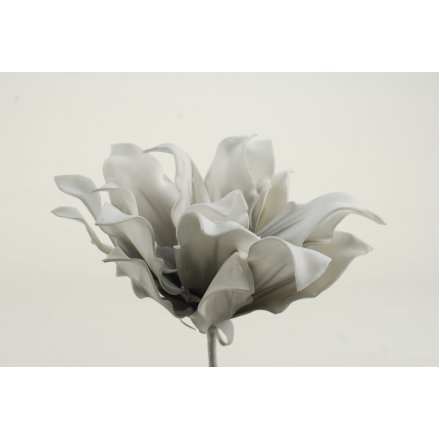 A beautiful grey and white Echeveria foam flower, ideal for popping in vases and jugs to create a stunning look.
