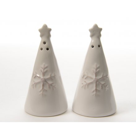 Salt and Pepper Set With Snowflake