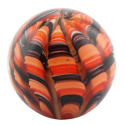 Add a beautiful touch to any space of the home with this round sleek paperweight 