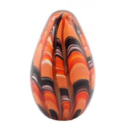 Bring a colourful decorative touch to any home space with this beautifully finished glass paperweight 