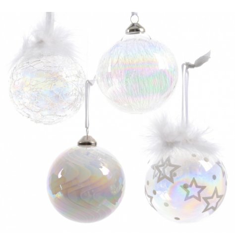 Shimmer and shine your way through Christmas this season with this assortment of 4 stunning iridescent glass baubles.