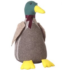  This quirky and quacking door stop brings a cute vintage twist to any home