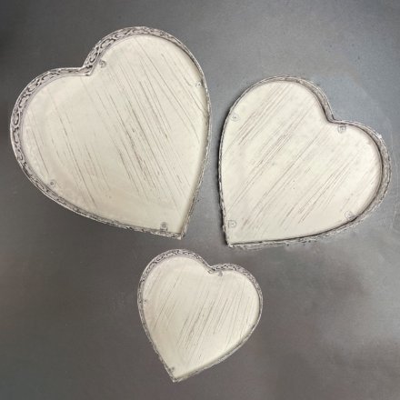 A set of 2 shabby chic style heart trays. Beautiful serving trays and decorative accessories. 