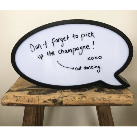 Add some zazz to any space with this quirky and modern looking speech bubble.