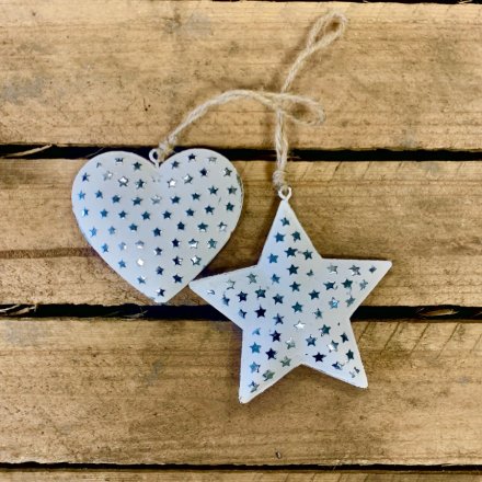 These stylish white metal stars and heart hangers are a perfect decorative accessory that can fit in perfectly with ever