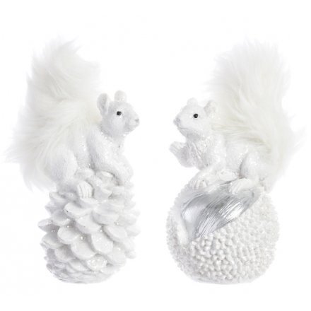 Squirrel Ornament Fluffy Tail Mix, 2 Assorted