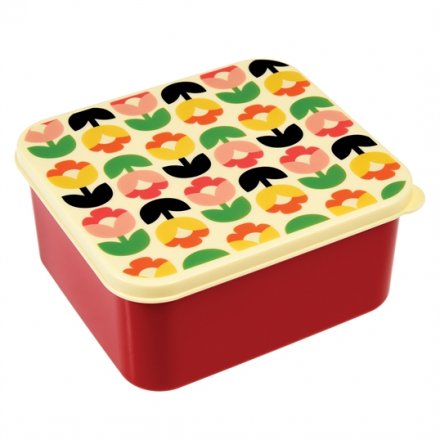 A stylish and practical plastic lunch box with a handy push on lid from the popular and new Tulip Bloom range.