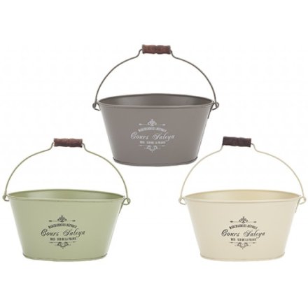  Perfect for use as hampers and for planting up your Spring blooms,
