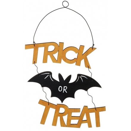 Wooden Hanging Trick or Treat Sign