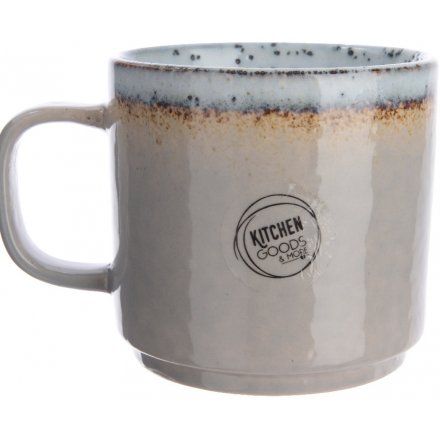  Add a distressed touch to your kitchen table with this natural inspired mug