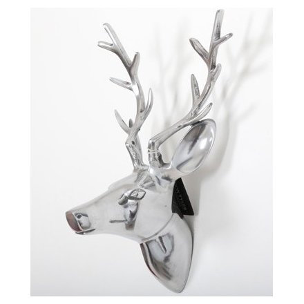 31x18 Aluminium Reindeer Head
