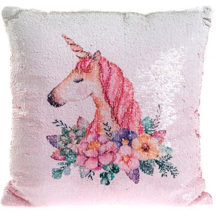 Add a beautiful unicorn touch to your sofa with this chic sequin cushion 