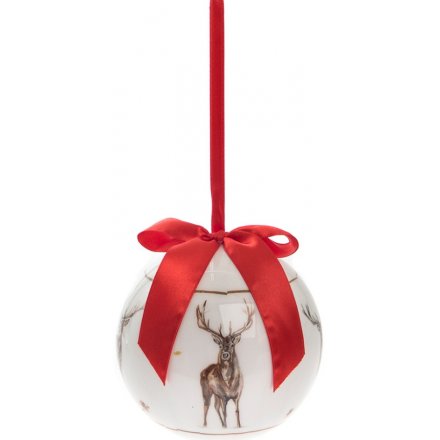 Invite a classical luxe tone to your christmas displays this year with this vintage inspired hanging bauble