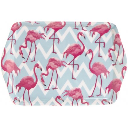 Add a funky flamingo feel to any home style with this trendy and colourful plastic serving tray