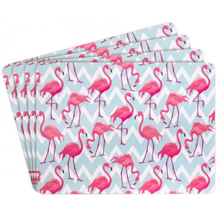 Add a funky flamingo feel to any home style with this trendy and colourful set of 4 placemats 