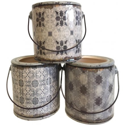  Set a trending touch in any home space or garden environment with this sleek assortment of distressed inspired pots