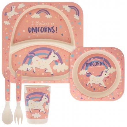  Covered in little colourful unicorns, this pink and purple toned dinner set for children will be sure to make meal time
