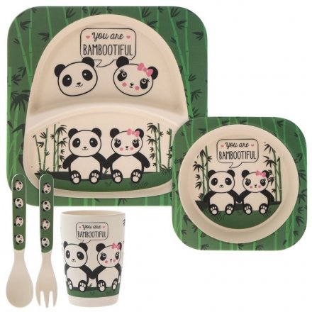  Covered in little pandas, this green toned dinner set for children will be sure to make meal time fun! 