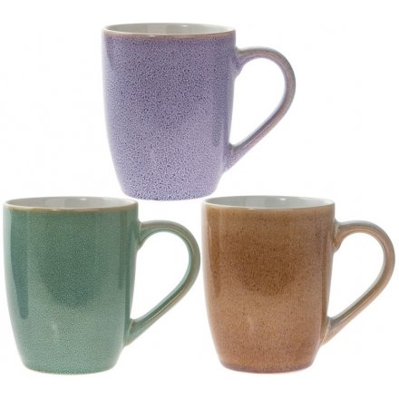  Bring a splash of colour to your kitchen interior with this stylish assortment of Earthenware inspired mugs 