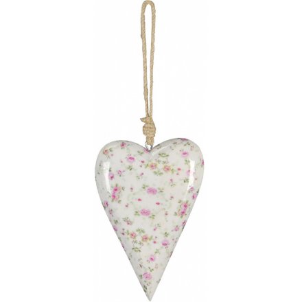 A pretty shabby chic style heart hanger with a dainty floral design.