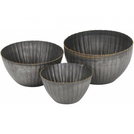 Set of 3 Metal Bowls
