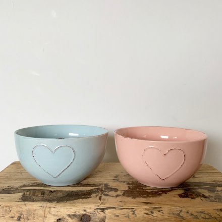  Bring a subtle splash of colour to your kitchen interior with this charming assortment of pastel toned breakfast bowls 