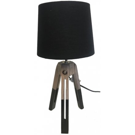 Tripod Lamp With Shade
