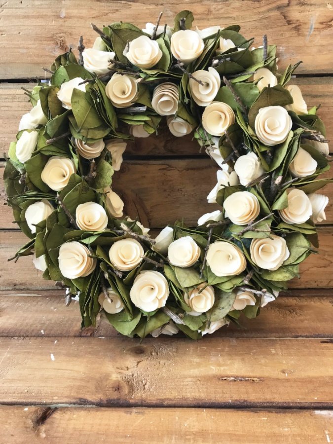 White Rose Wreath 42623 Interior Decor / Decorations and Garlands Rosefields