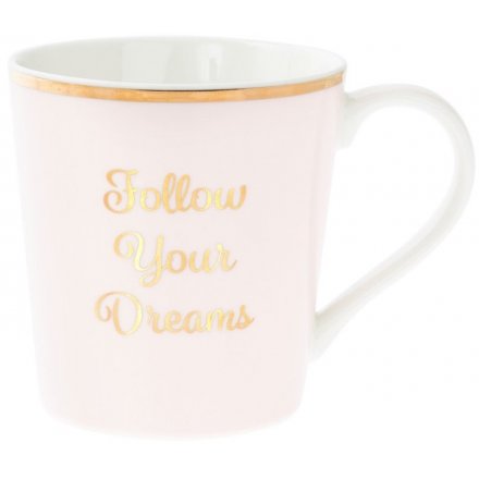 A stylish mug with gift box. Reading follow your dreams this mug makes a lovely sentiment gift item.