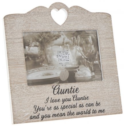 Sentiments Heart Frame, Auntie