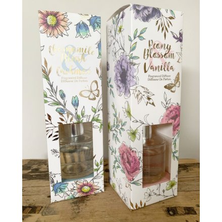 Bring the scent of the garden into your home with this assortment of 2 beautifully scented reed diffuser gifts.