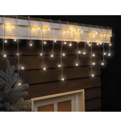 A string of beautiful twinkling LED lights with a warm glow and 8 different light functions.