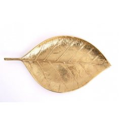 Add a golden Luxe charm to any interior with this simplistic ornamental Leaf decoration 