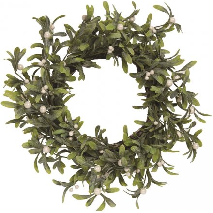 Traditional Mistletoe Wreath, 52cm 