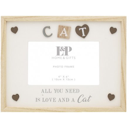  this natural wooden frame will place perfectly in pets home
