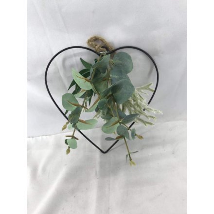Hanging Eucalyptus Heart, 20cm 