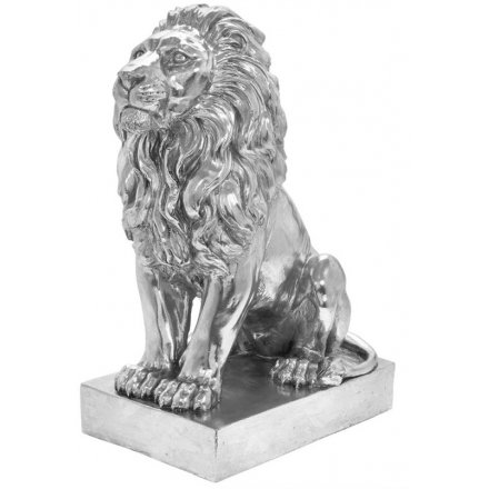 Ornamental Posed Lion 