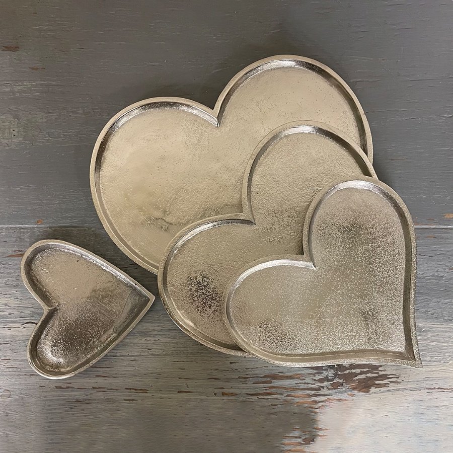 Decorative Silver Heart Plate, 23cm 50331 Christmas / Standing