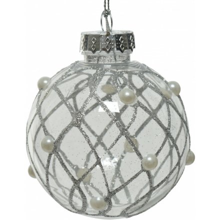 A clear shatterproof bauble featuring a glitter lattice design and pearly finish 
