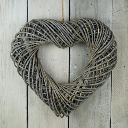 Natural Woven Wicker Heart, 40cm 
