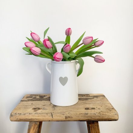 A chic white pot with twin ears. Complete with a pretty grey heart detail.