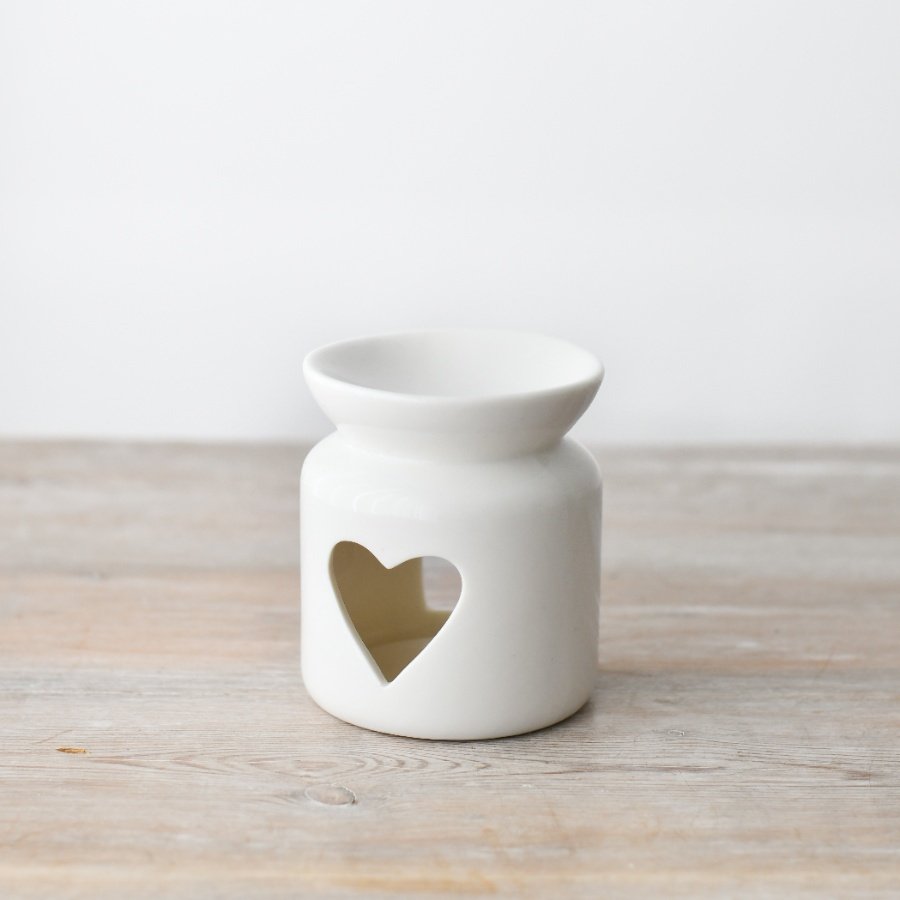 White Heart Oil Burner, 10cm 51175 Interior Decor / Oil Burners, Oils & Wax Melts Rosefields
