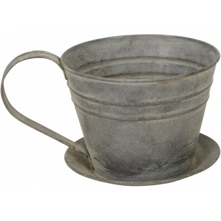 Distressed Metal Teacup Planter 