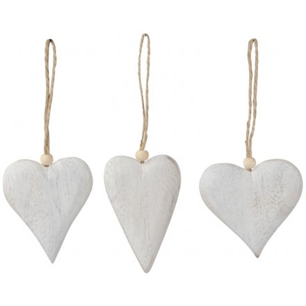 White Wooden Hanging Hearts, 3a