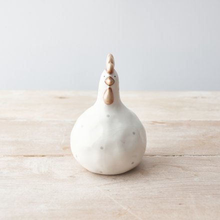 A rustic living chicken ornament with a beautifully crafted finish. With grey polkadots this product is full of charm